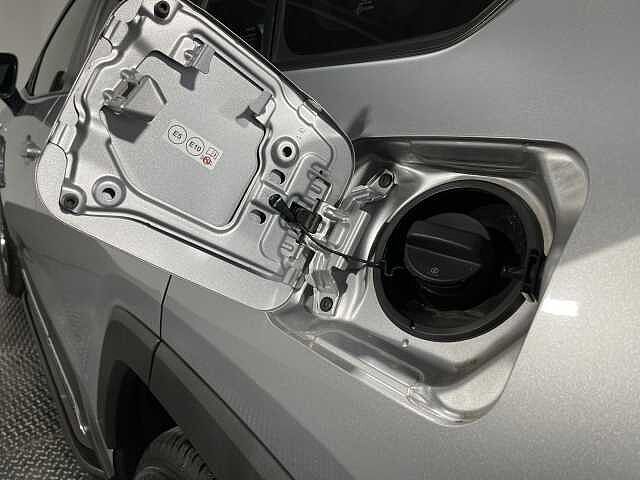 Toyota RAV4 2.5 VVT-i Hybrid Design 5dr CVT 2WD Silver