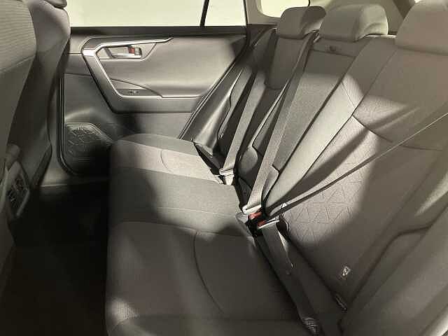 Toyota RAV4 2.5 VVT-i Hybrid Design 5dr CVT 2WD Silver